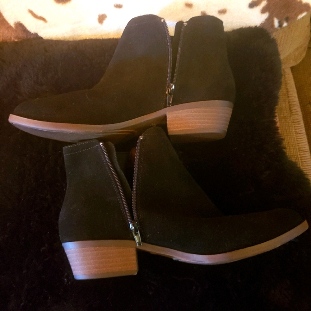 Kensie Gazelle Black Suede Boots size10m